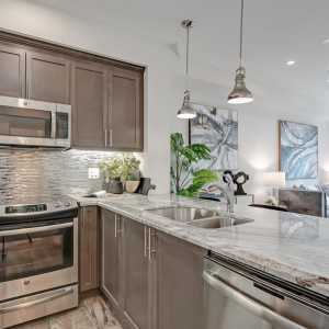 312-2300 Upper Middle West4